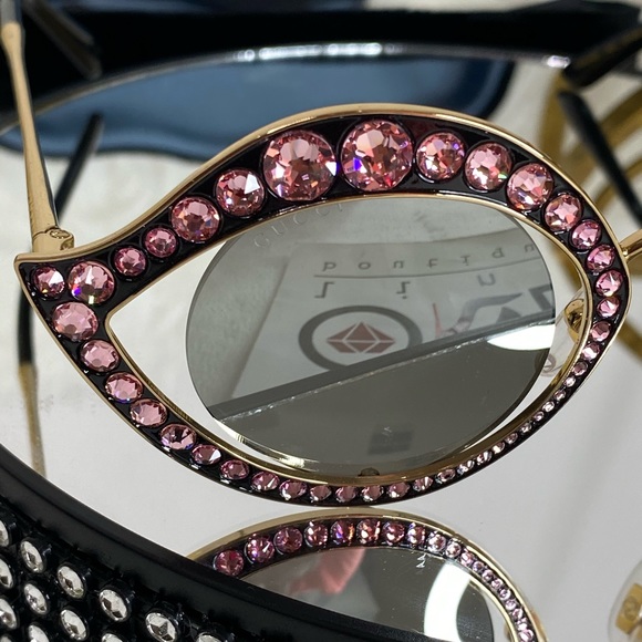 💄Gucci 😎 Sunglasses Cat eye🐅 - Picture 4 of 8